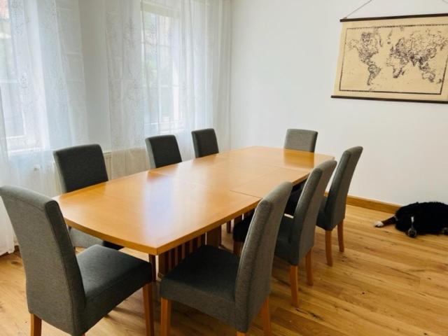 Entzuckende Kleine Vorstadtvilla Klosterneuburg Luaran gambar
